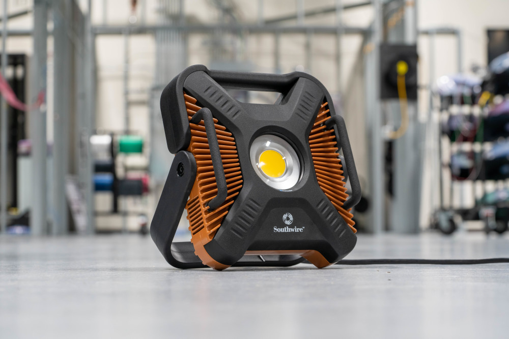 Southwire 10000 Lumen LED Work Light - Ascmtools