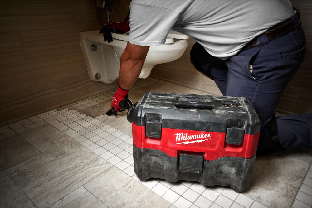 Milwaukee M18 Vacuum Wet/Dry Bare Tool - Ascmtools