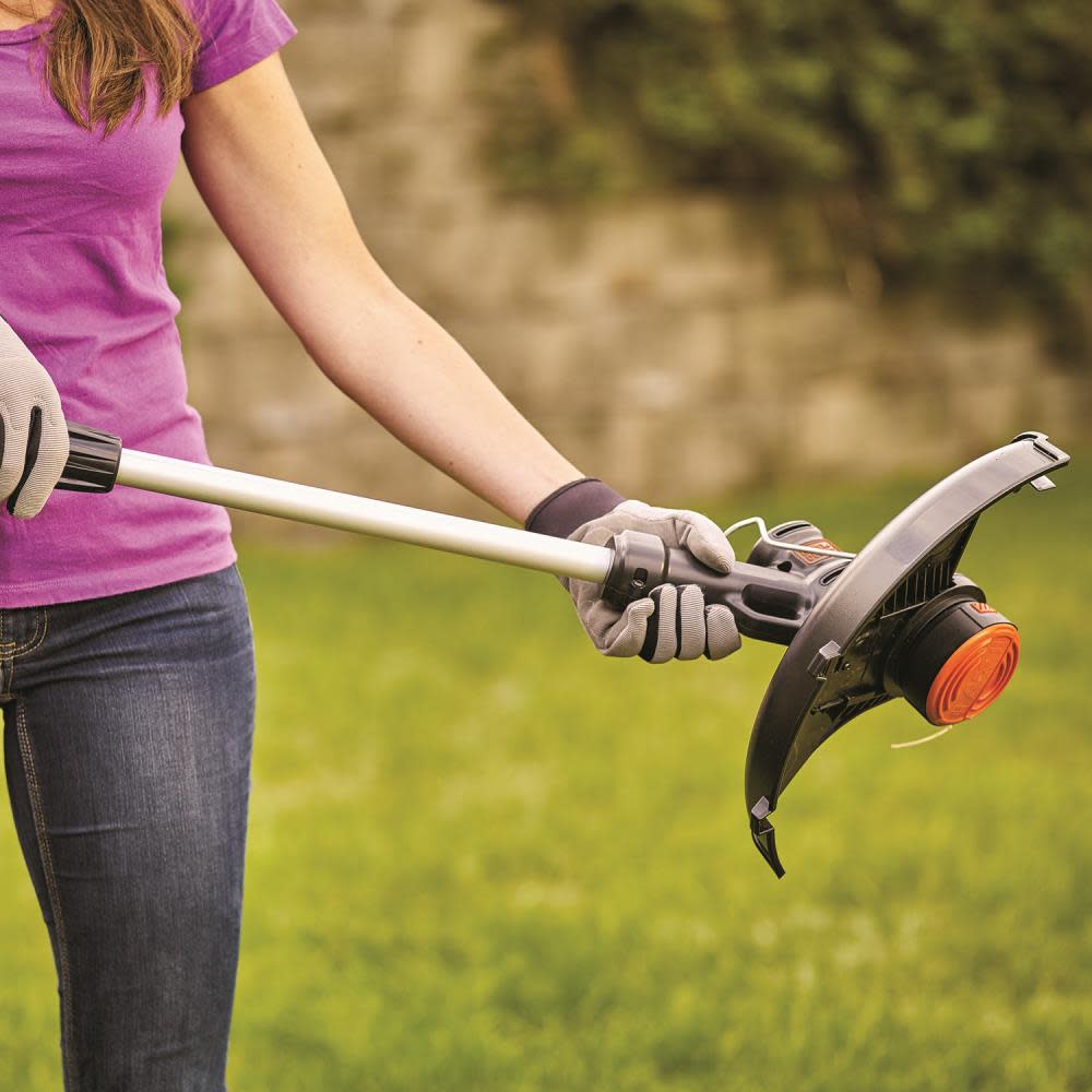 Black and Decker 40V Max* Cordless String Trimmer & Sweeper Combo Kit (LCC340C) - Ascmtools