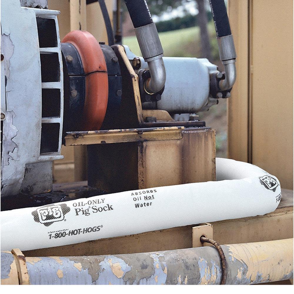 New Pig Water-Repellent Oil-Absorbent Sock – 3 In. Diameter x 48 In. Length - Ascmtools