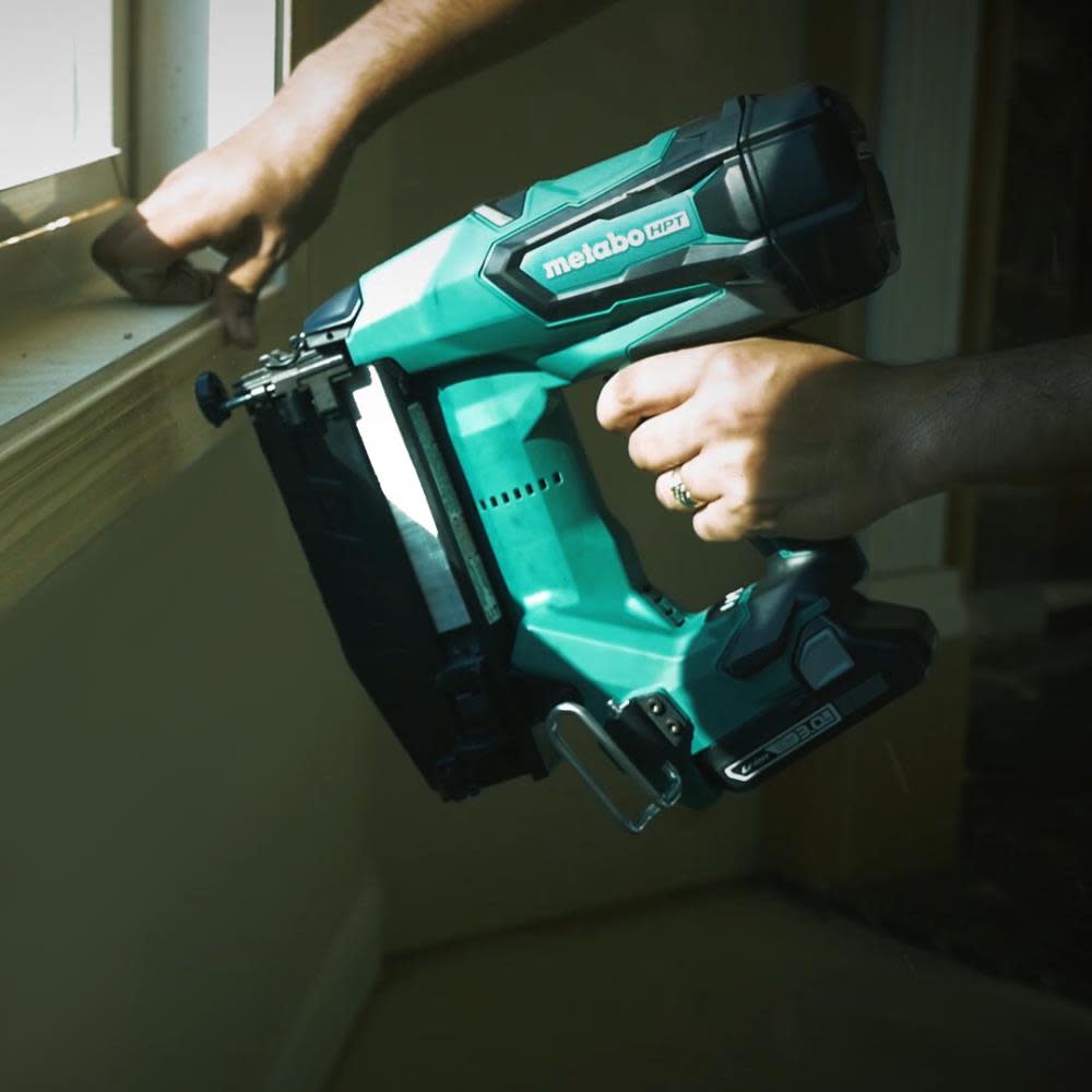 Metabo HPT 2 1/2″ 16 Gauge Straight 18V Finish Nailer Bare Tool - Ascmtools