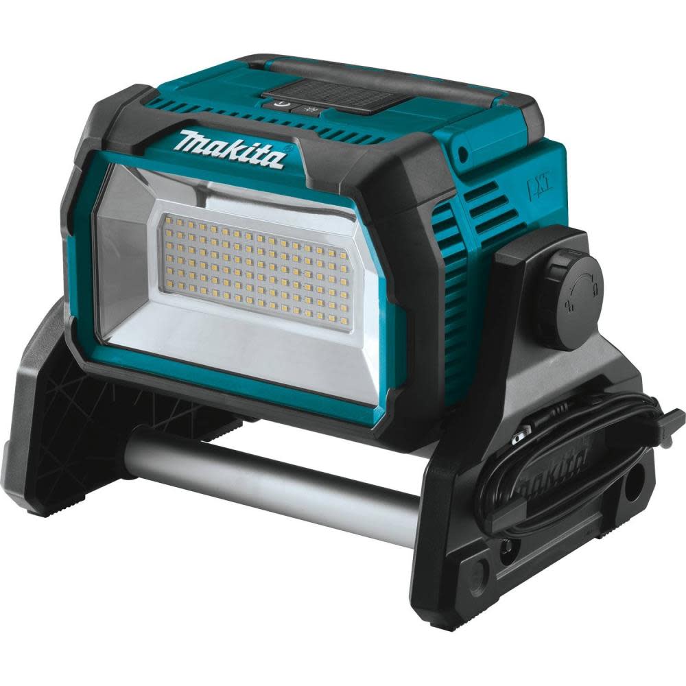 Makita 18V X2 LXT Lithium-Ion Cordless/Corded Work Light Light Only - Ascmtools