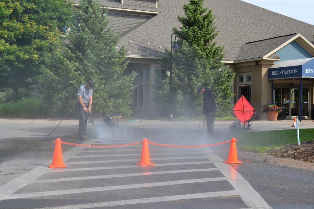 Mr Chain 28″ Orange Traffic Cone and Chain Kit - Ascmtools