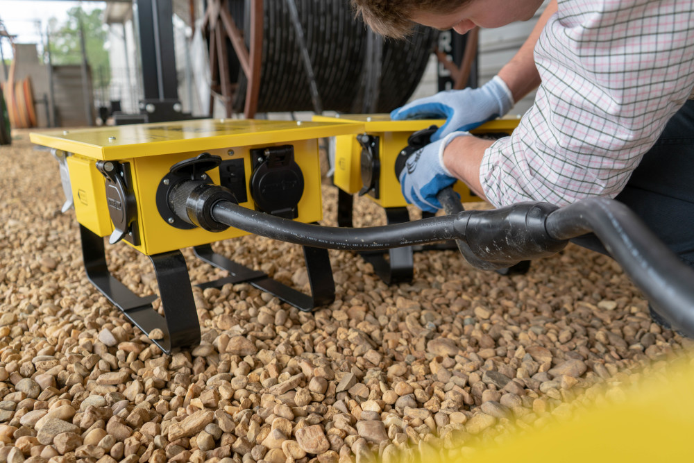 Southwire Y-Adapter 3′ 6/4 SEOW - Ascmtools