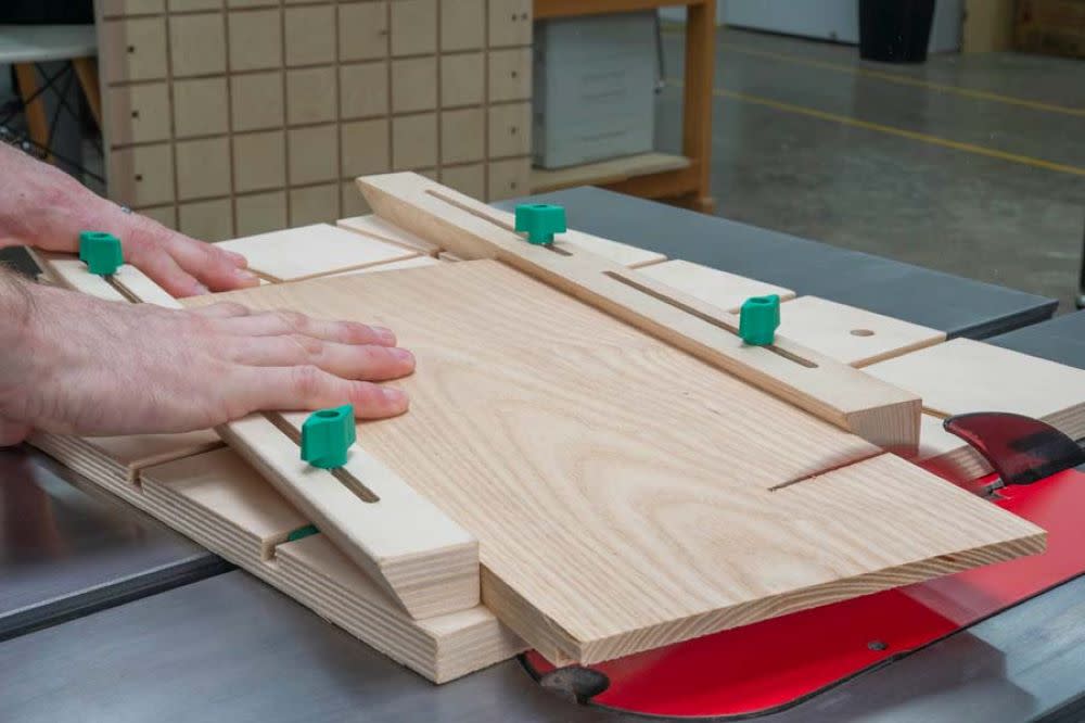 Microjig MATCHFIT 1″ Dovetail Track Hardware Screw 4pk - Ascmtools