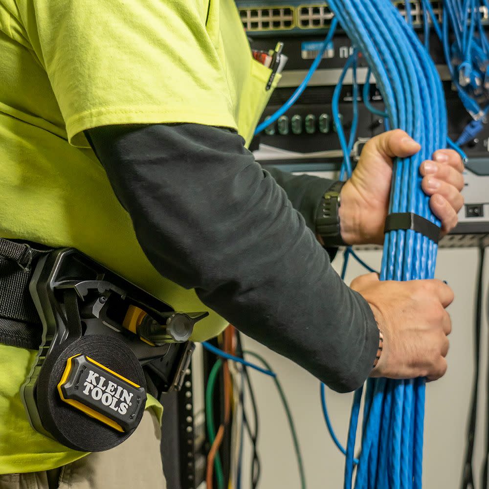 Klein Tools Hook & Loop Roll 3/4″x 25′ Black - Ascmtools