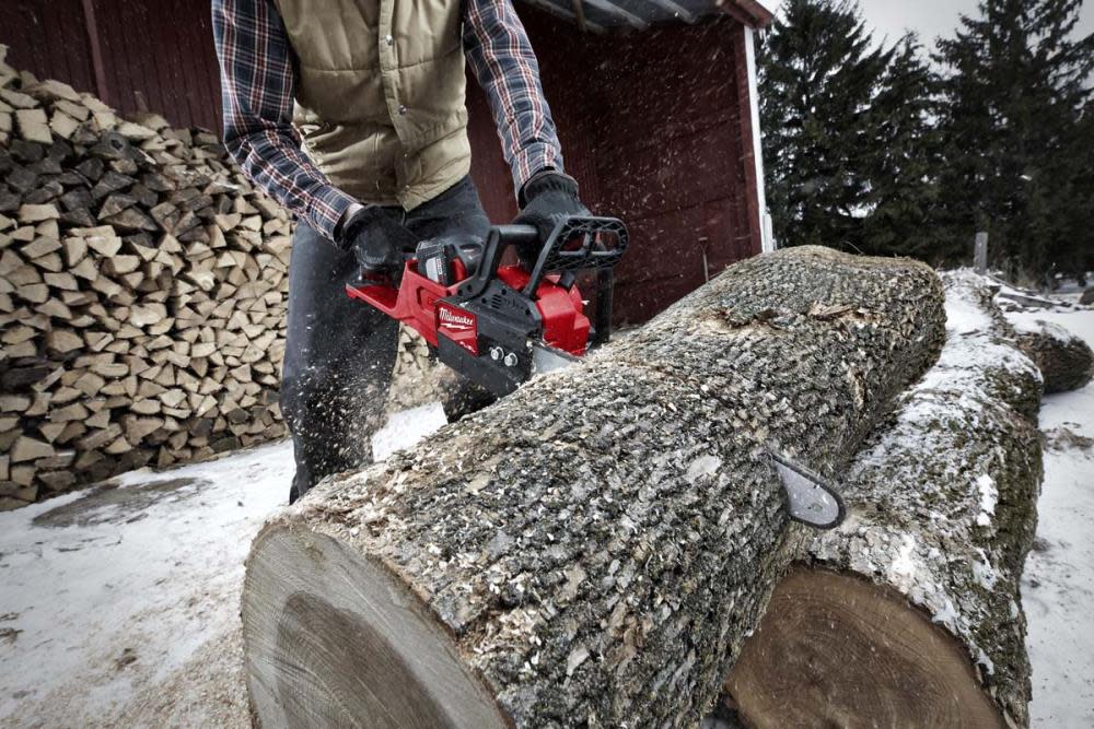 Milwaukee M18 FUEL 16 in. Chainsaw-Reconditioned - Ascmtools