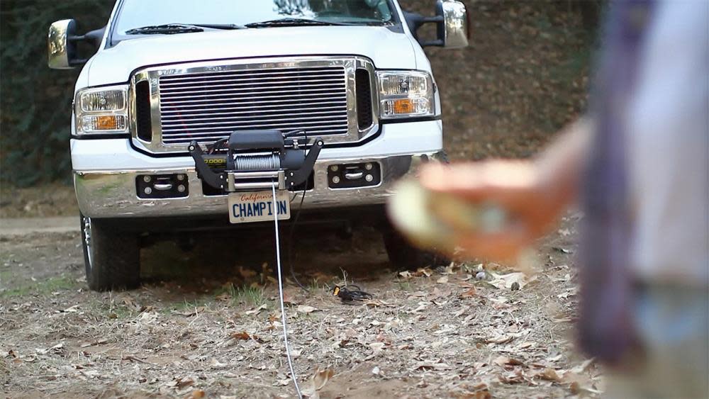 Champion Power Equipment 10000-Lb Truck/SUV Winch Kit with Speed Mount and Remote Control - Ascmtools