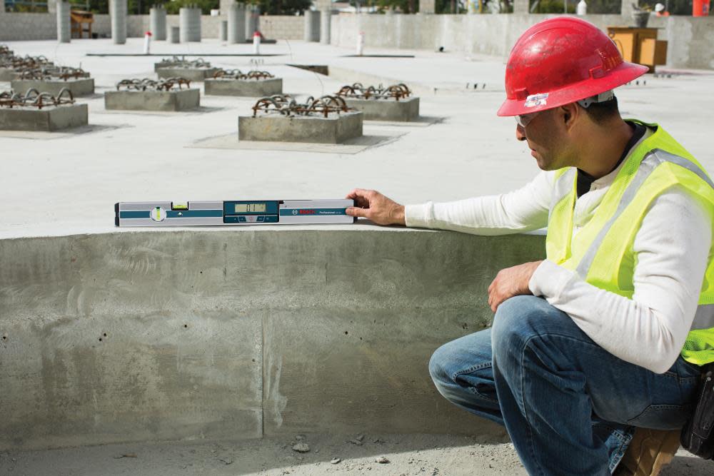 Bosch 24 In. Digital Level - Ascmtools