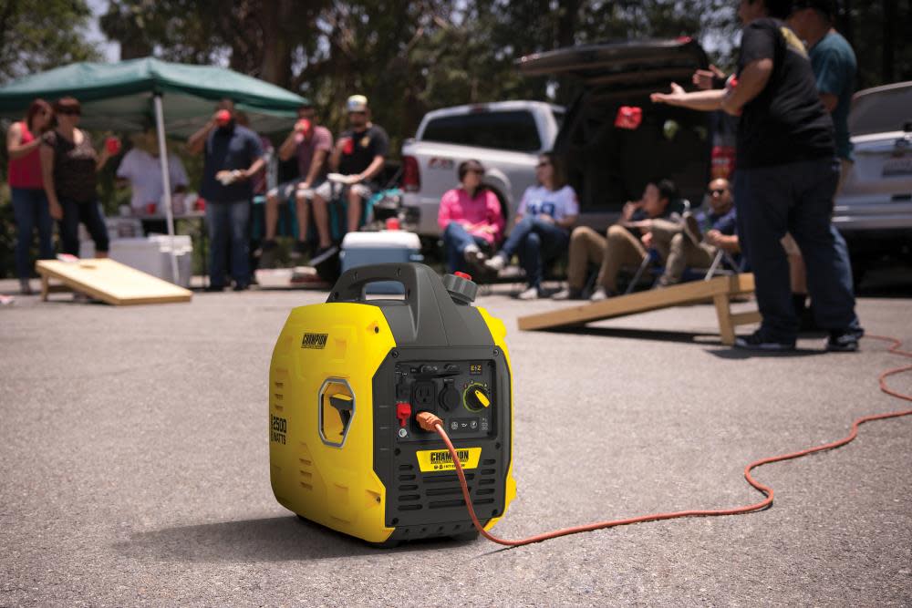 Champion Power Equipment 2500-Watt Ultralight Portable Inverter Generator - Ascmtools