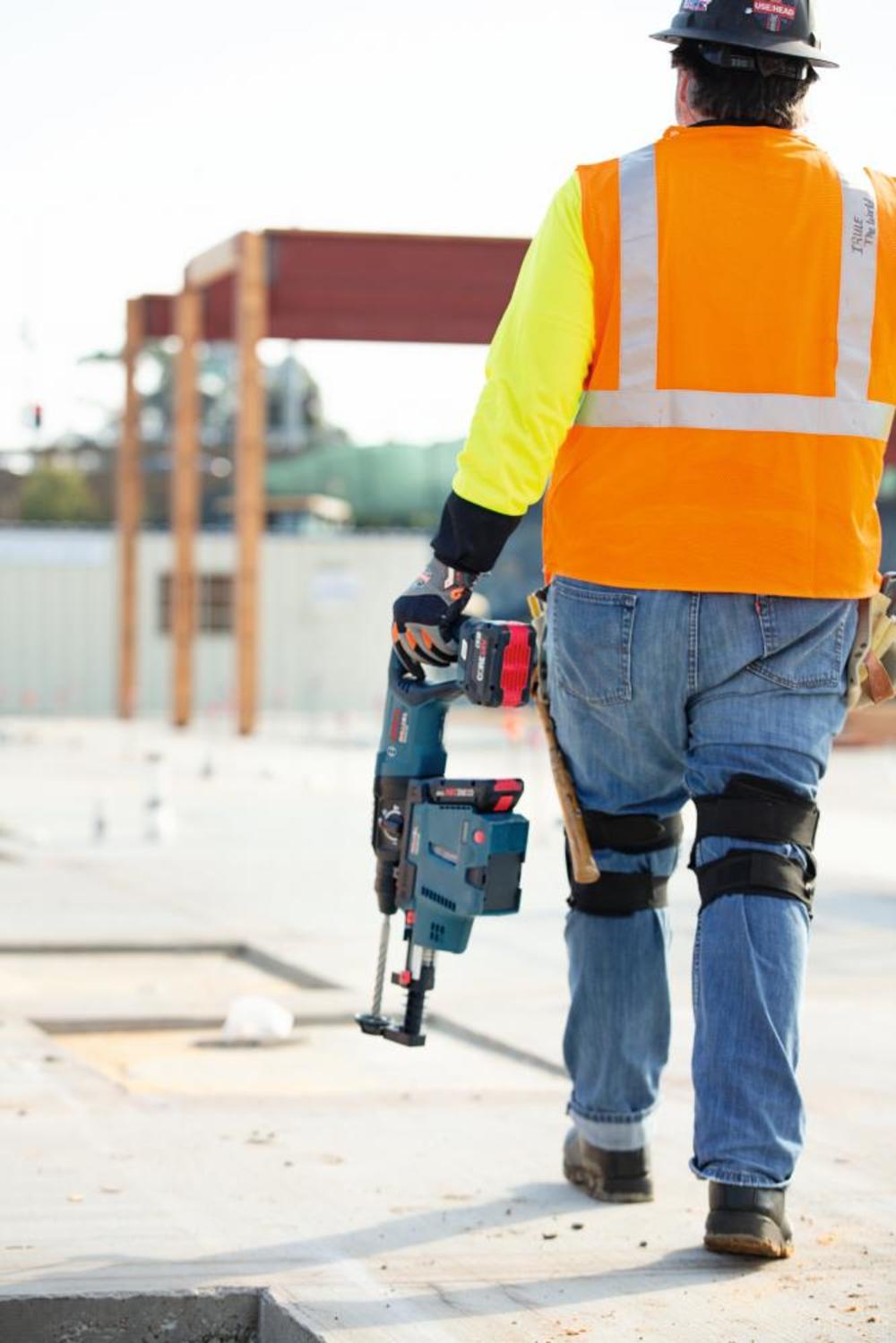 Bosch 18V Bulldog 1″ Rotary Hammer Kit with Mobile Dust Extractor - Ascmtools