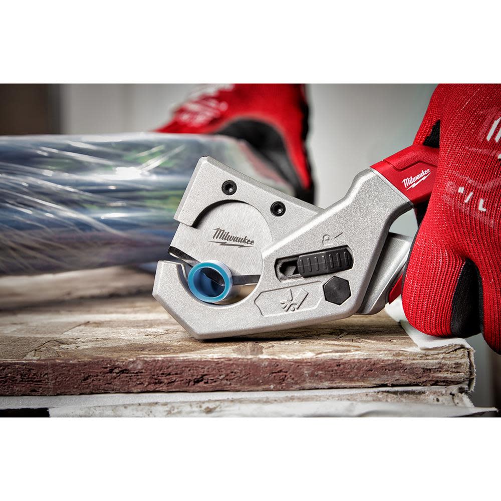 Milwaukee PEX & Tubing Cutter - Ascmtools