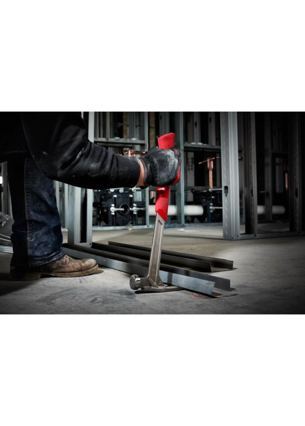 Milwaukee 17 oz Milled Face Framing Hammer - Ascmtools