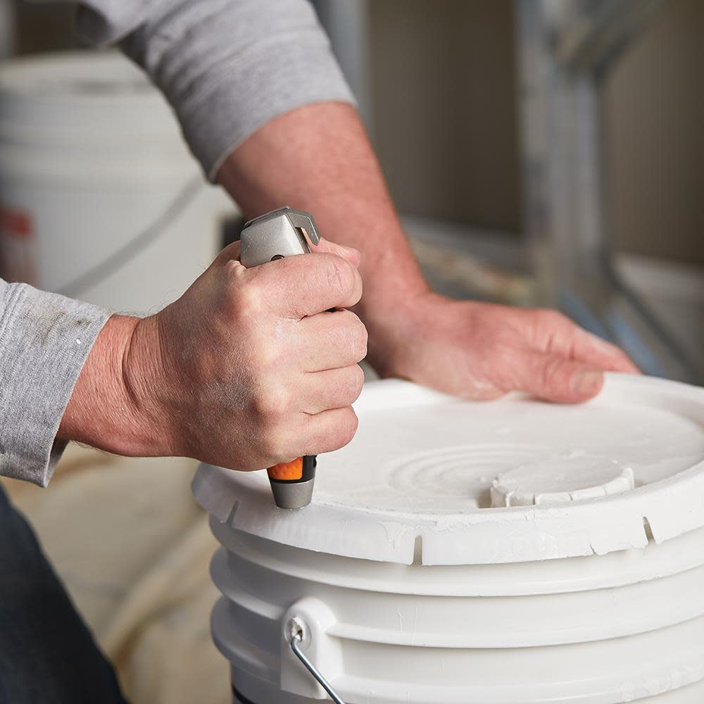 Fiskars PRO Painter’s Utility Knife - Ascmtools