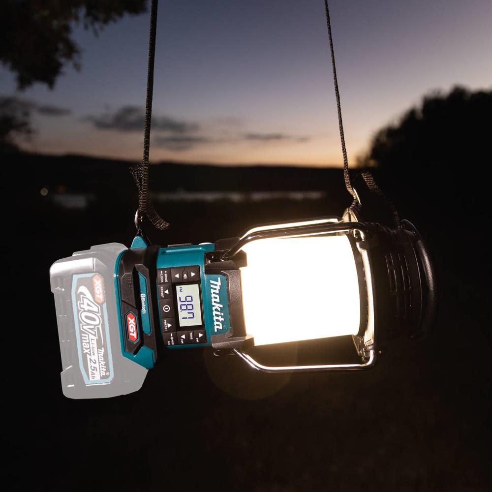 Makita 40V max XGT Lantern with Radio Bare Tool - Ascmtools