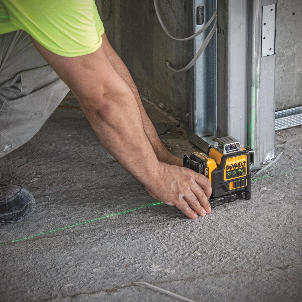 DEWALT 12 V 3 x 360 Green Line Laser - Ascmtools
