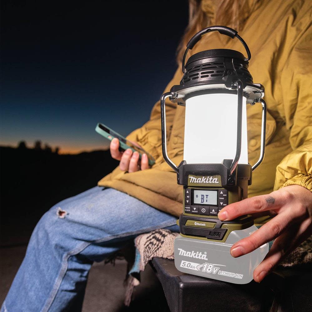 Makita Outdoor Adventure 18V LXT Radio & LED Lantern Bare Tool - Ascmtools