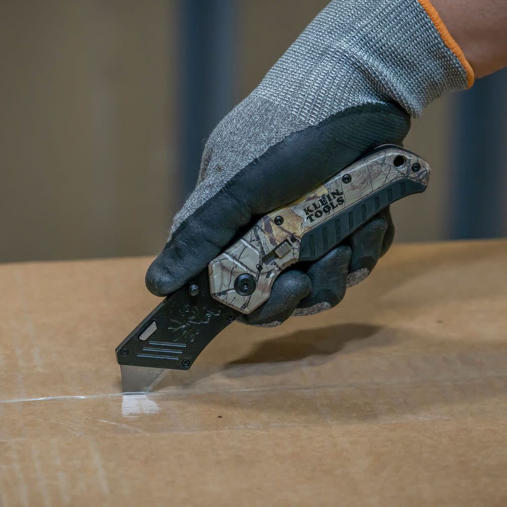 Klein Tools Folding Utility Knife Camo - Ascmtools