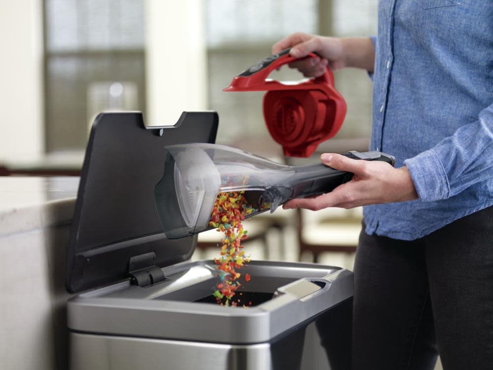 Black and Decker DUSTBUSTER Hand Vacuum Chili Red - Ascmtools