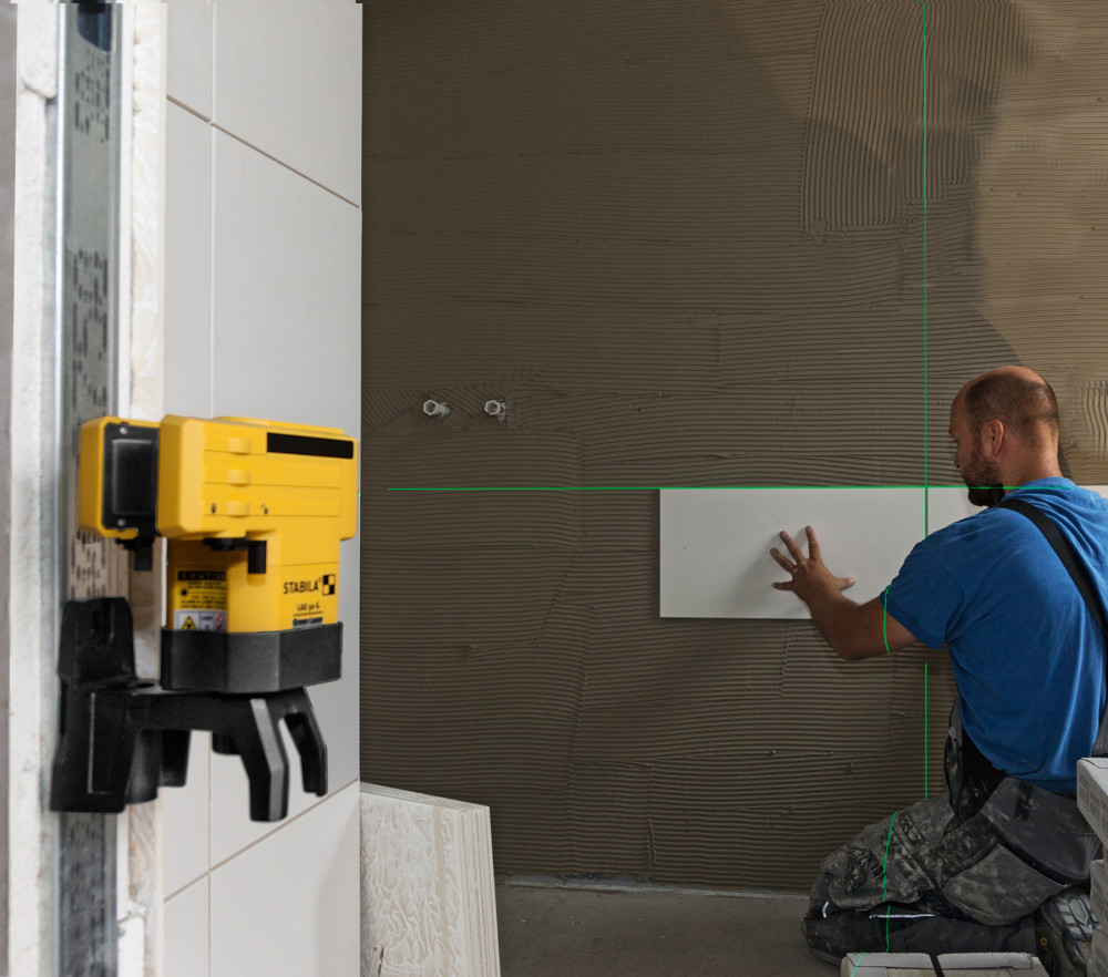 Stabila LAX 50 Green Cross-Line Laser Level Set with Pole - Ascmtools