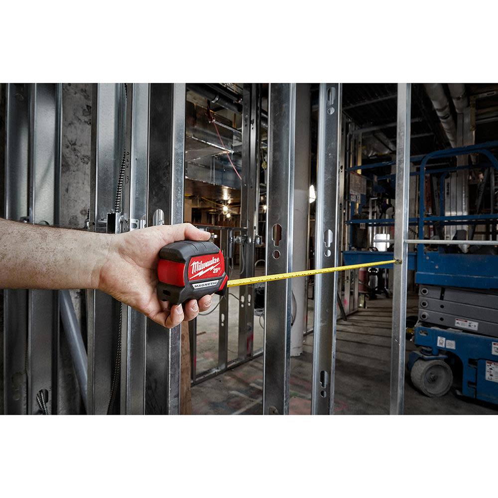 Milwaukee 8M/26Ft Compact Magnetic Tape Measure - Ascmtools