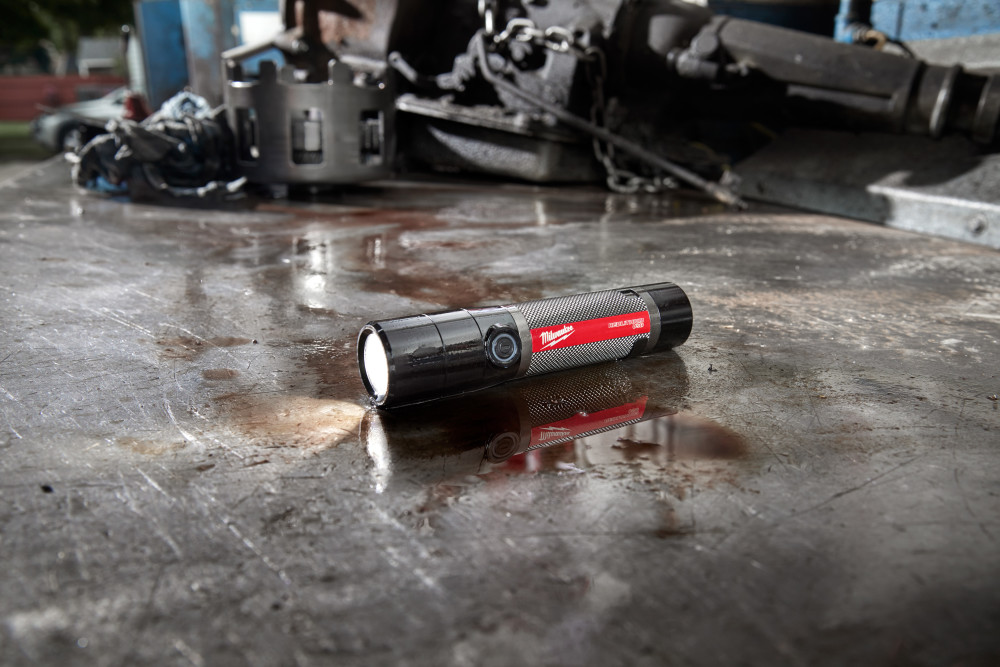 Milwaukee USB Rechargeable 800 Lumens Compact Flashlight Kit 2pk Bundle - Ascmtools
