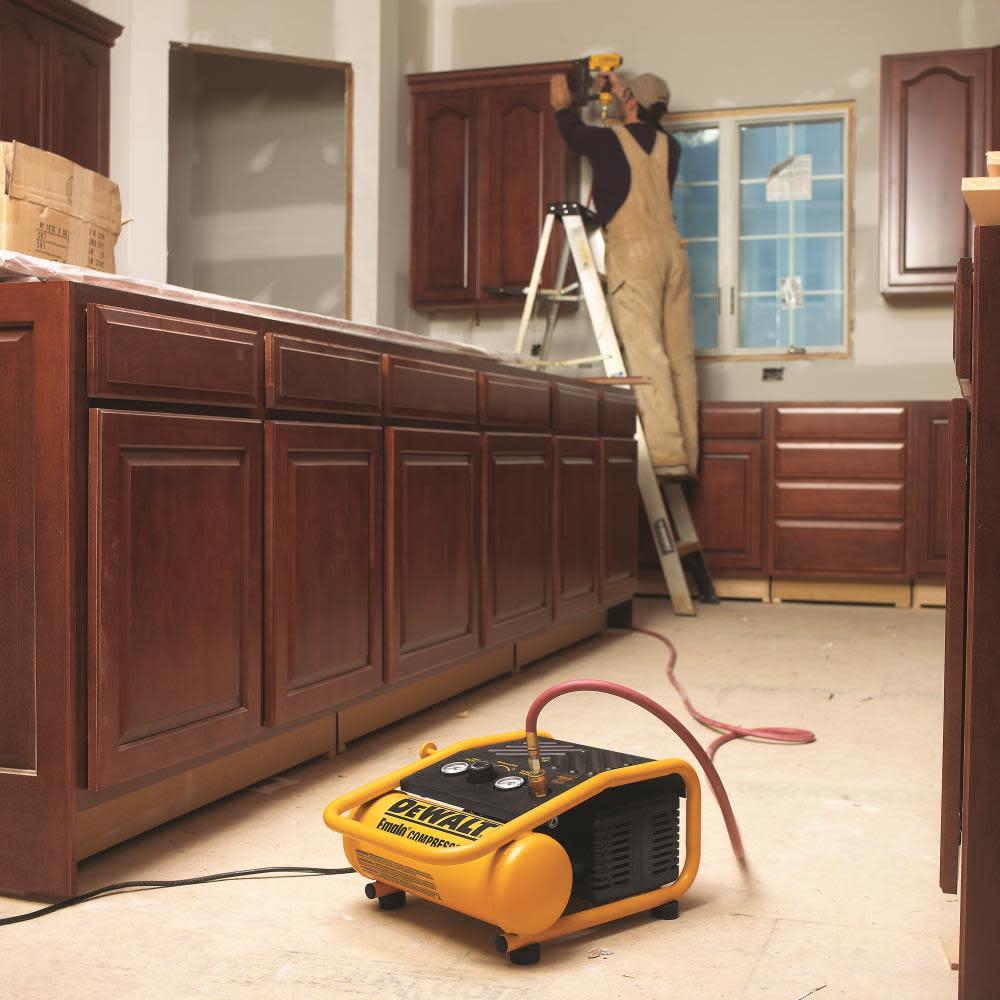 DEWALT 1 Gallon 135 PSI MAX TRIM COMPRESSOR (D55140) - Ascmtools