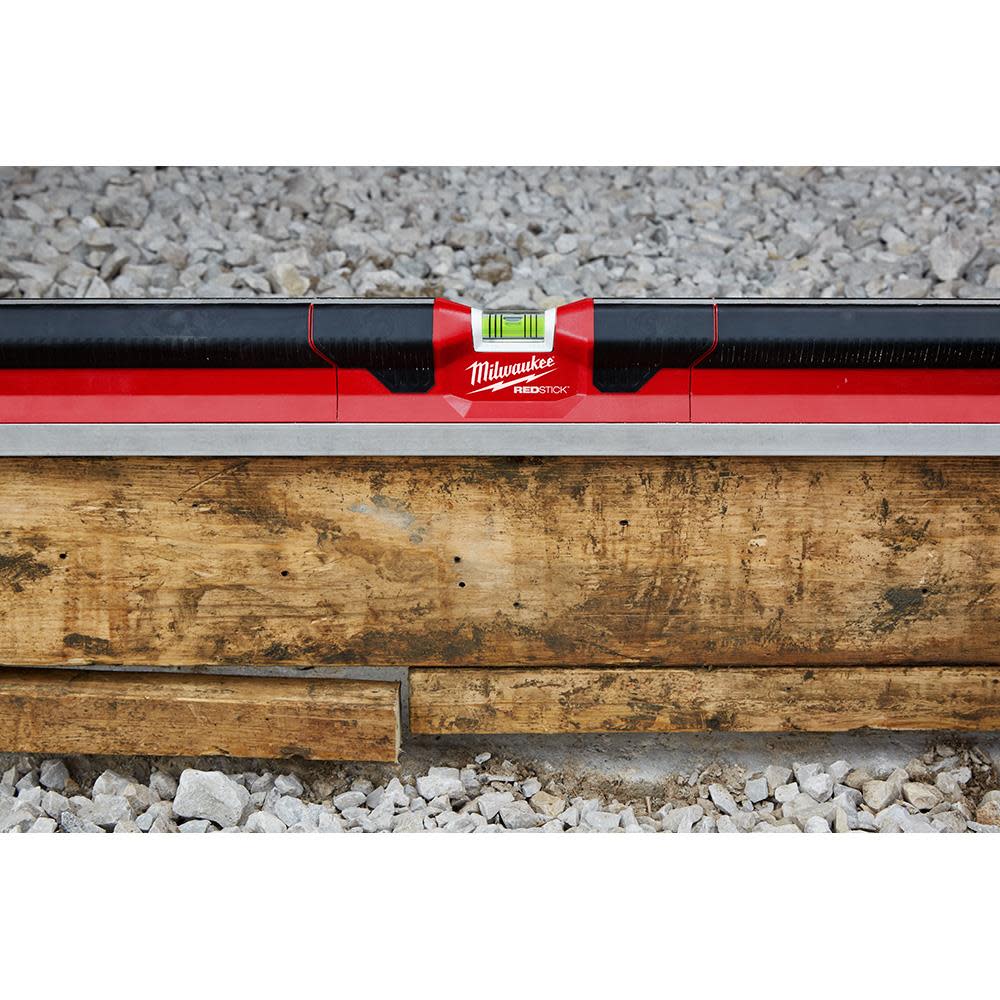 Milwaukee 48 in. REDSTICK Concrete Screed Level - Ascmtools