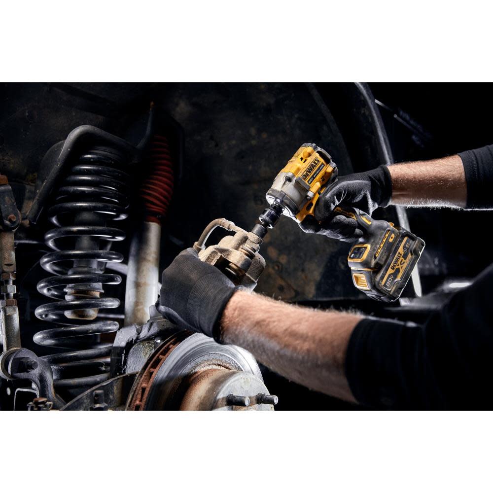 DEWALT ATOMIC 20V MAX 1/2″ Impact Wrench Hog Ring Anvil 5Ah Bundle - Ascmtools