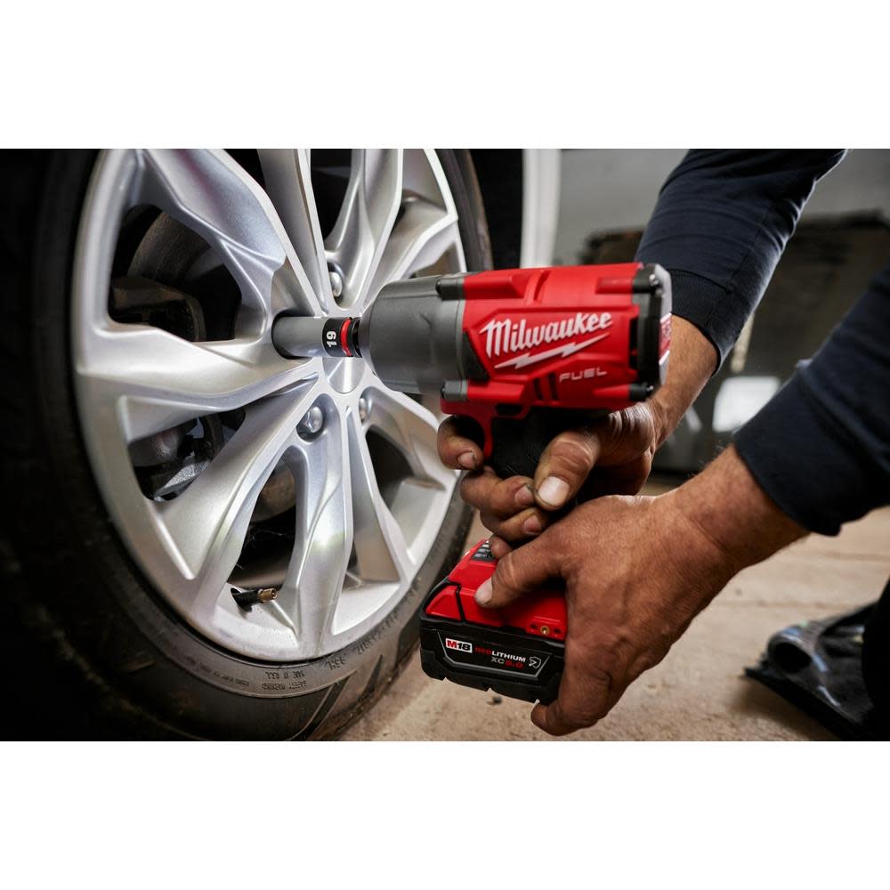 Milwaukee SHOCKWAVE Impact Duty Socket 1/2 Drive 19MM Metric Lug Nut Wheel - Ascmtools
