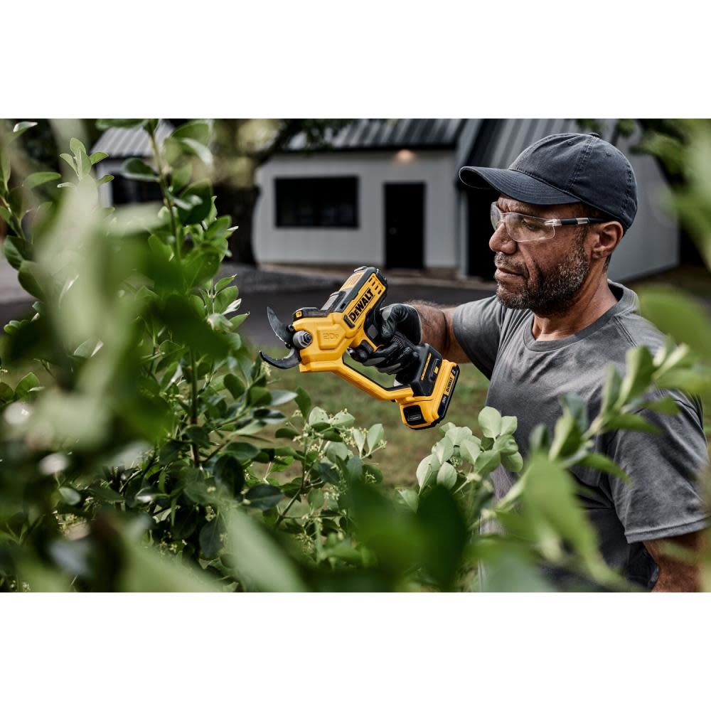 DEWALT 20V MAX* 1 1/2″ Cordless Pruner Bare Tool - Ascmtools