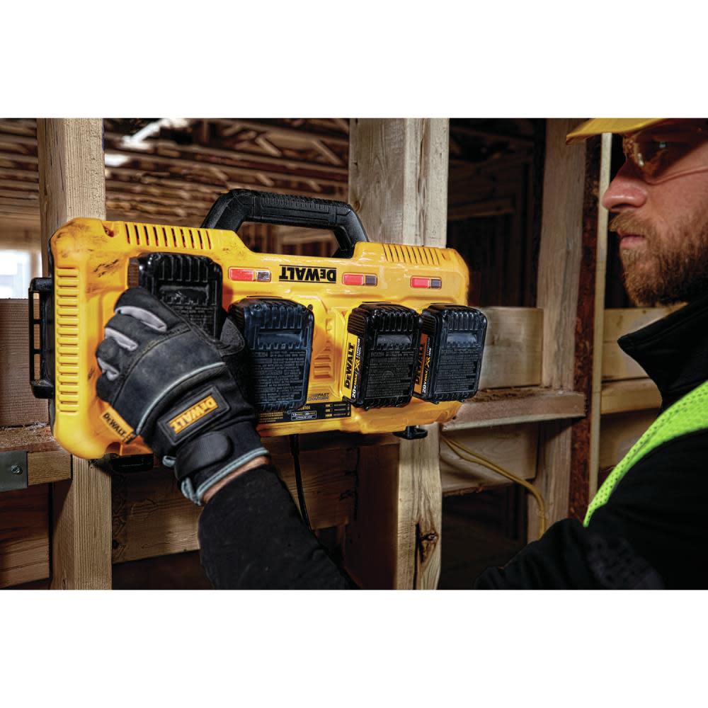 DEWALT 4 Port Fast Charger - Ascmtools