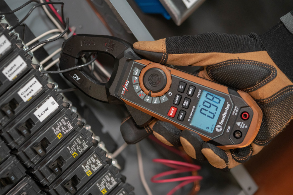 Southwire AC Clamp Meter with Built-In NCV Worklight - Ascmtools