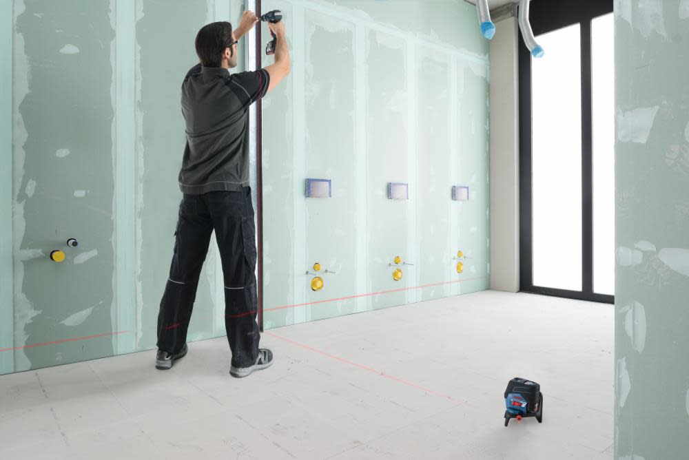 Bosch 12V Max Connected Cross-Line Laser with Plumb Points - Ascmtools