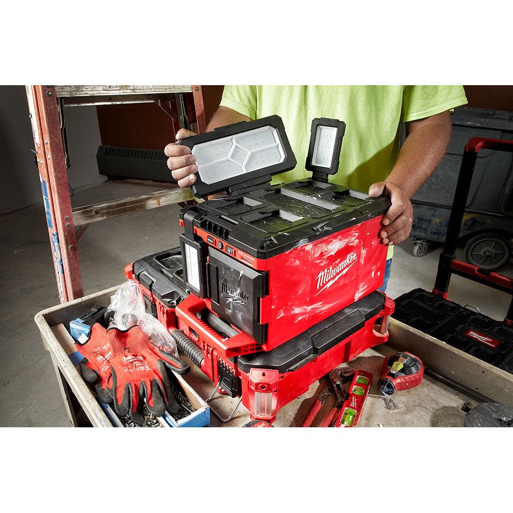 Milwaukee M18 PACKOUT Light/Charger Reconditioned - Ascmtools