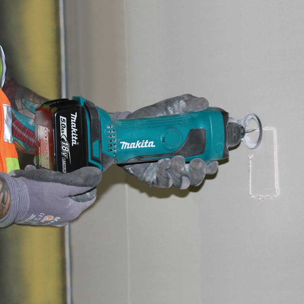 Makita 18V LXT Lithium-Ion Cordless Cut-Out Tool Kit (5.0Ah) - Ascmtools