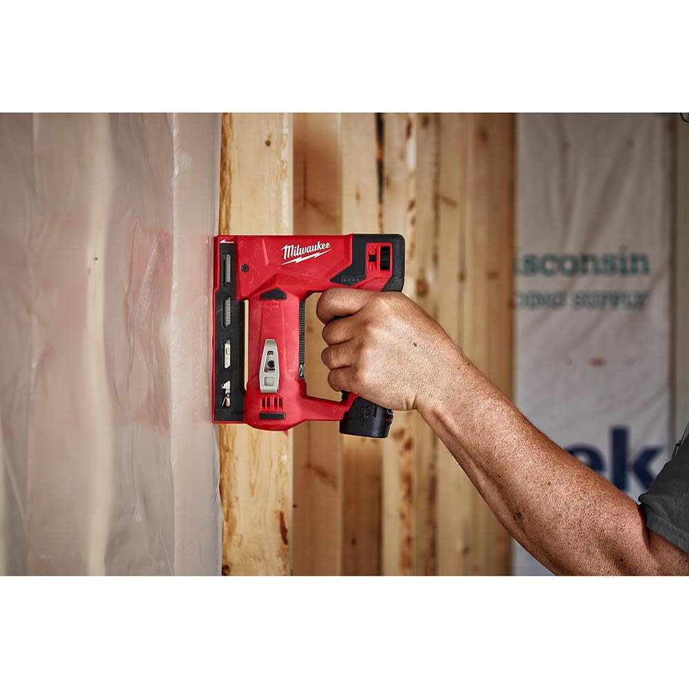 Milwaukee M12 3/8 in. Crown Stapler Kit - Ascmtools