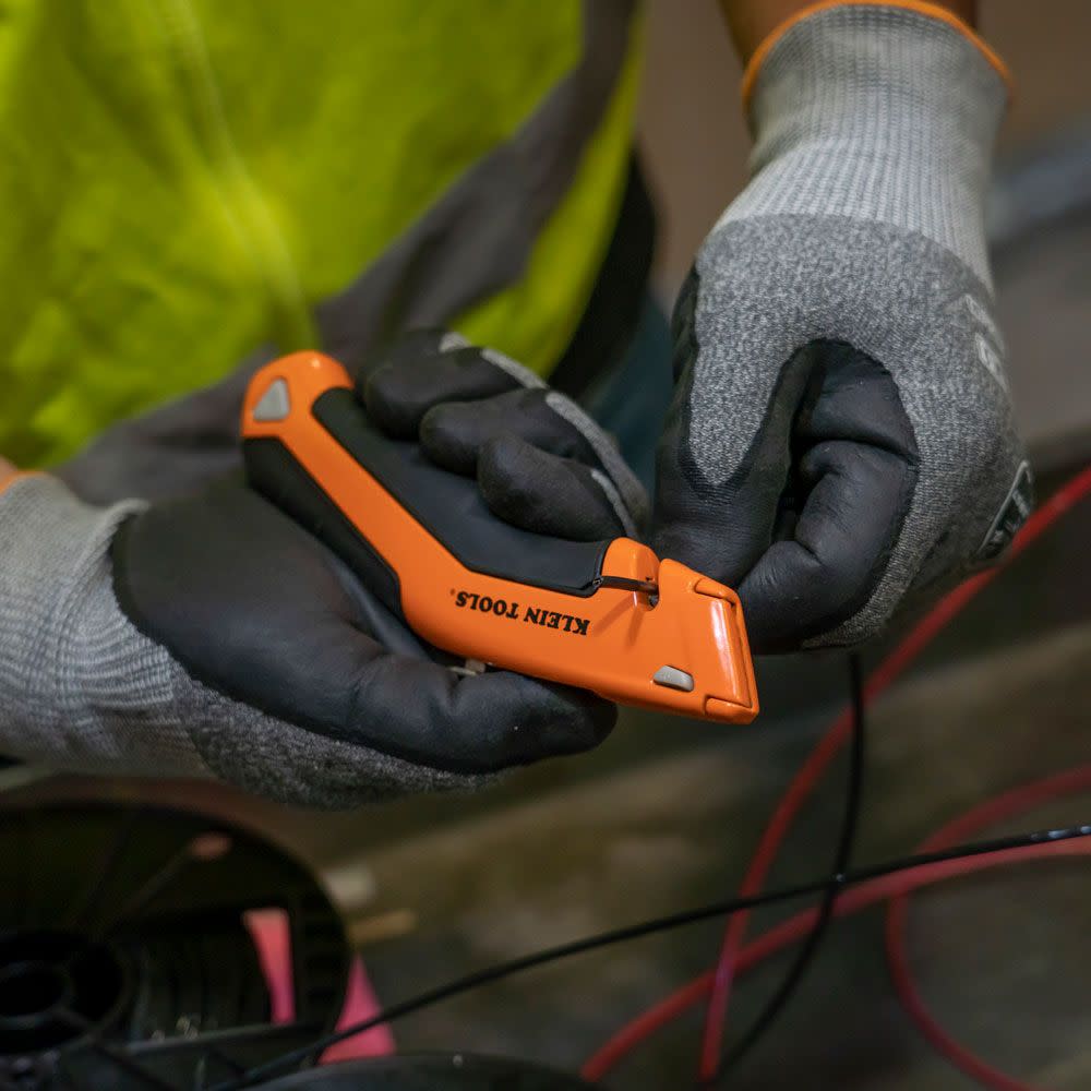 Klein Tools Retractable Utility Knife - Ascmtools