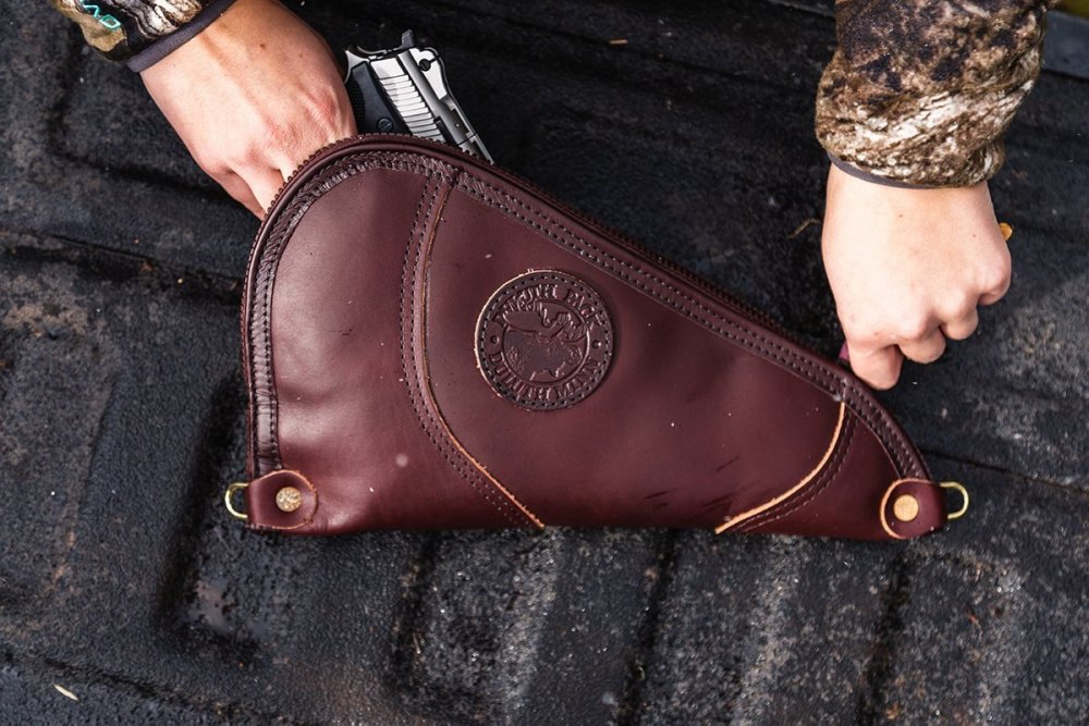 Duluth Pack Brown Medium Smooth Leather Pistol Rug - Ascmtools