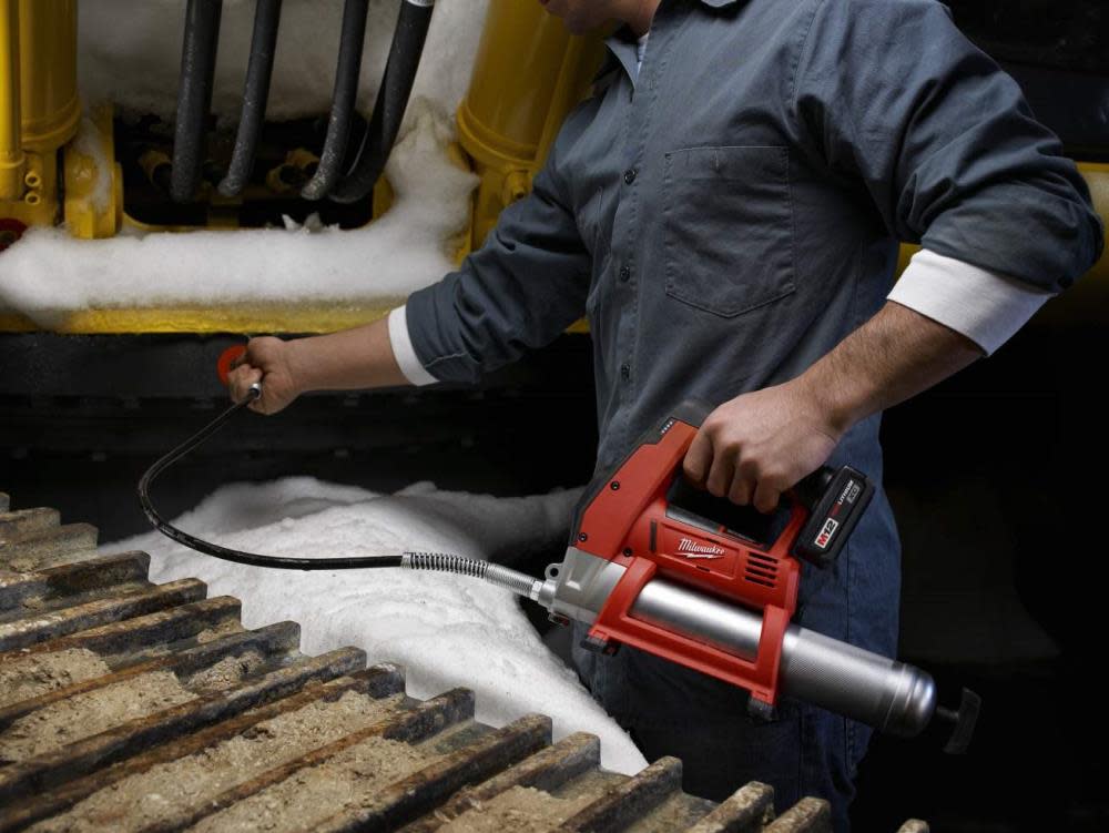 Milwaukee M12 Cordless Grease Gun Reconditioned - Ascmtools