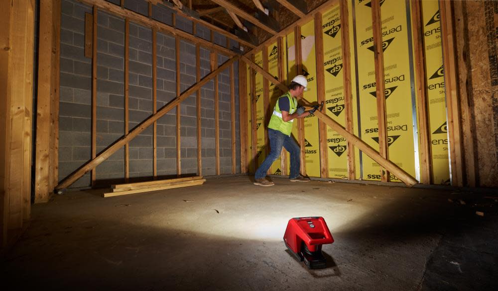 Milwaukee M12 Compact Flood Light Reconditioned - Ascmtools