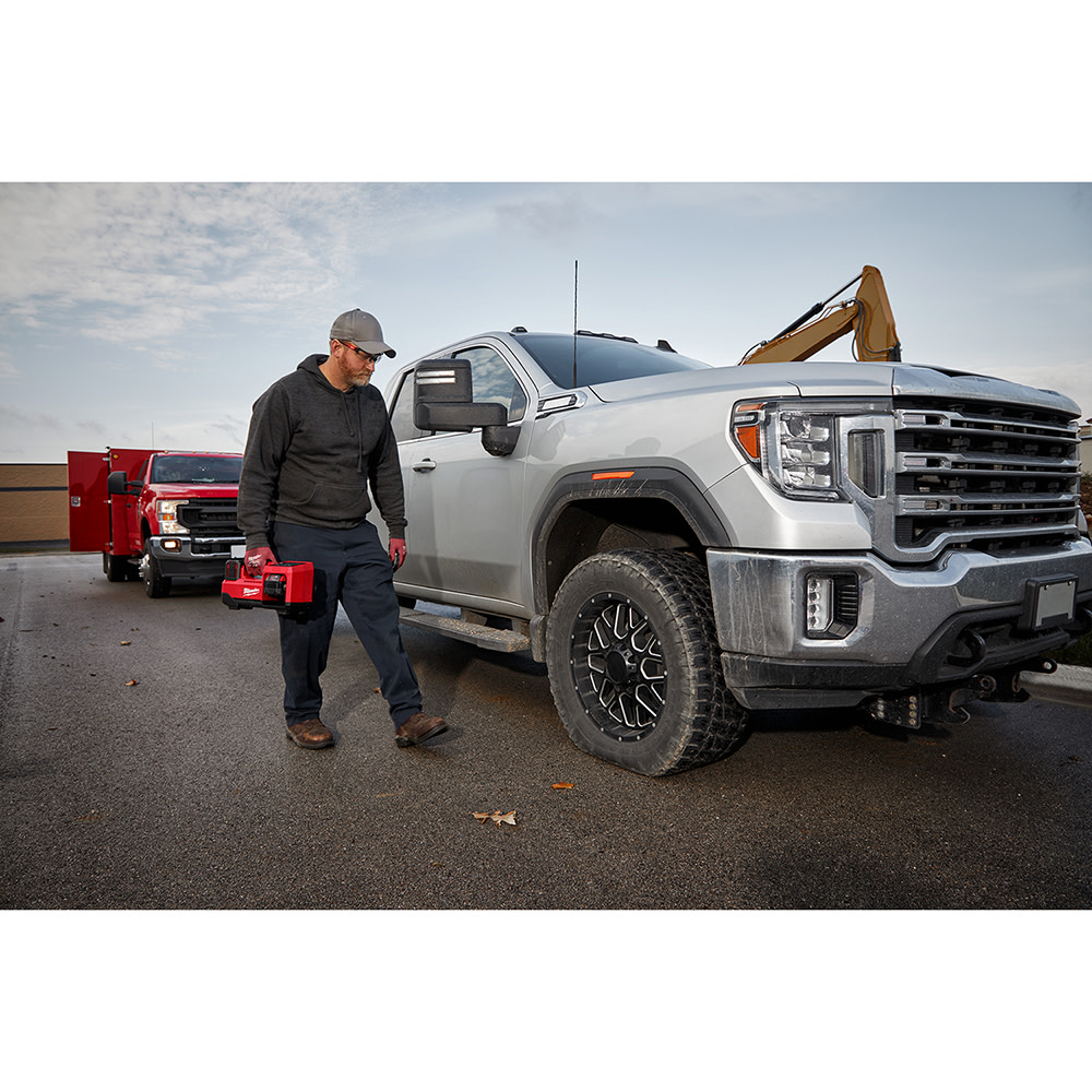 Milwaukee M18 Inflator with XC 5Ah Starter Kit Bundle - Ascmtools