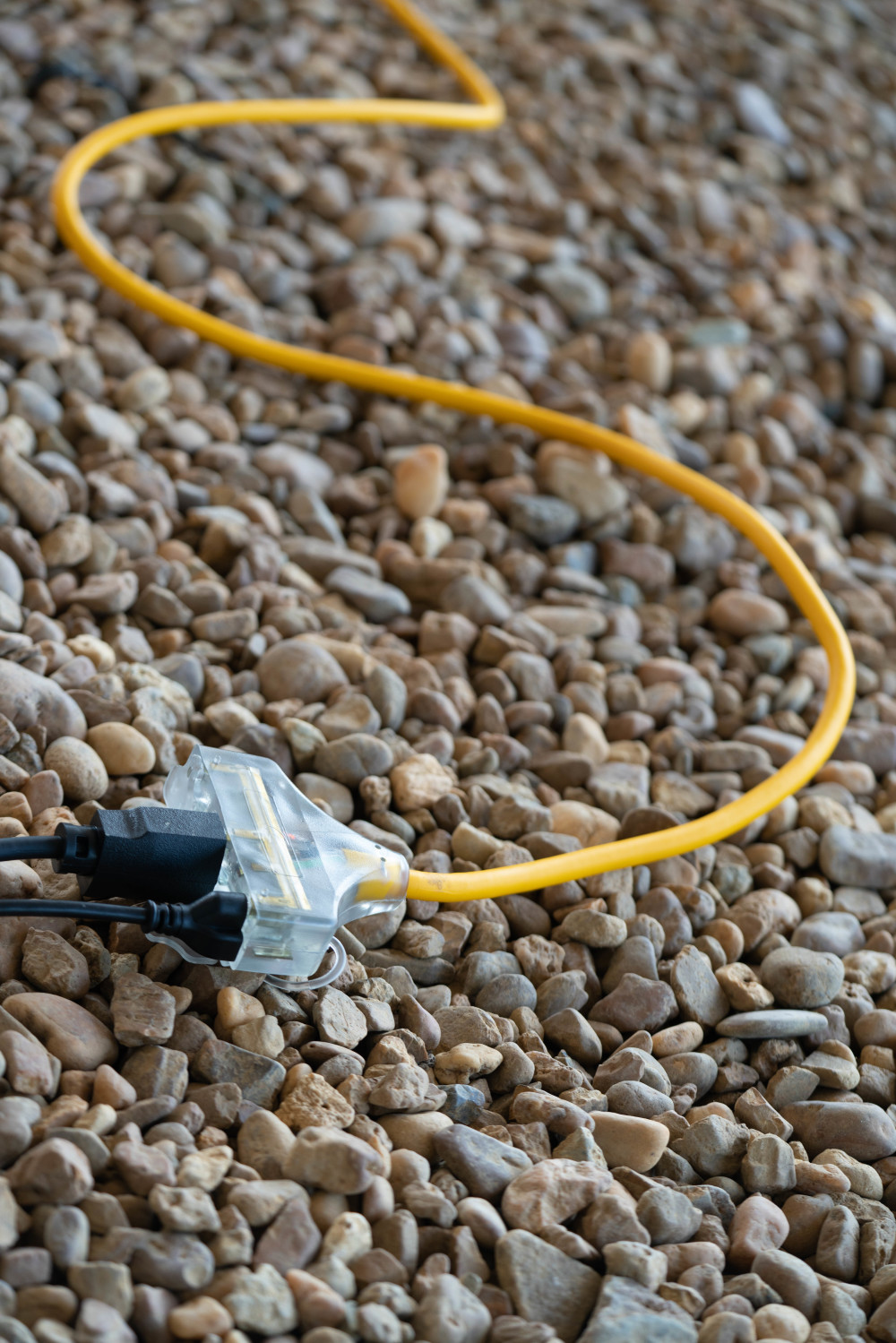 Southwire Cold Weather 3 Outlet Extension Cord 50′ 12/3 - Ascmtools