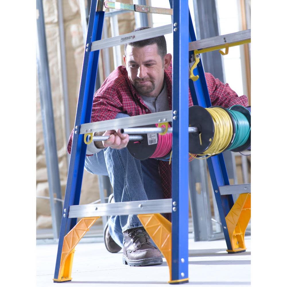 Werner 4 Ft. Type IAA Fiberglass Electricians Jobstation - Ascmtools