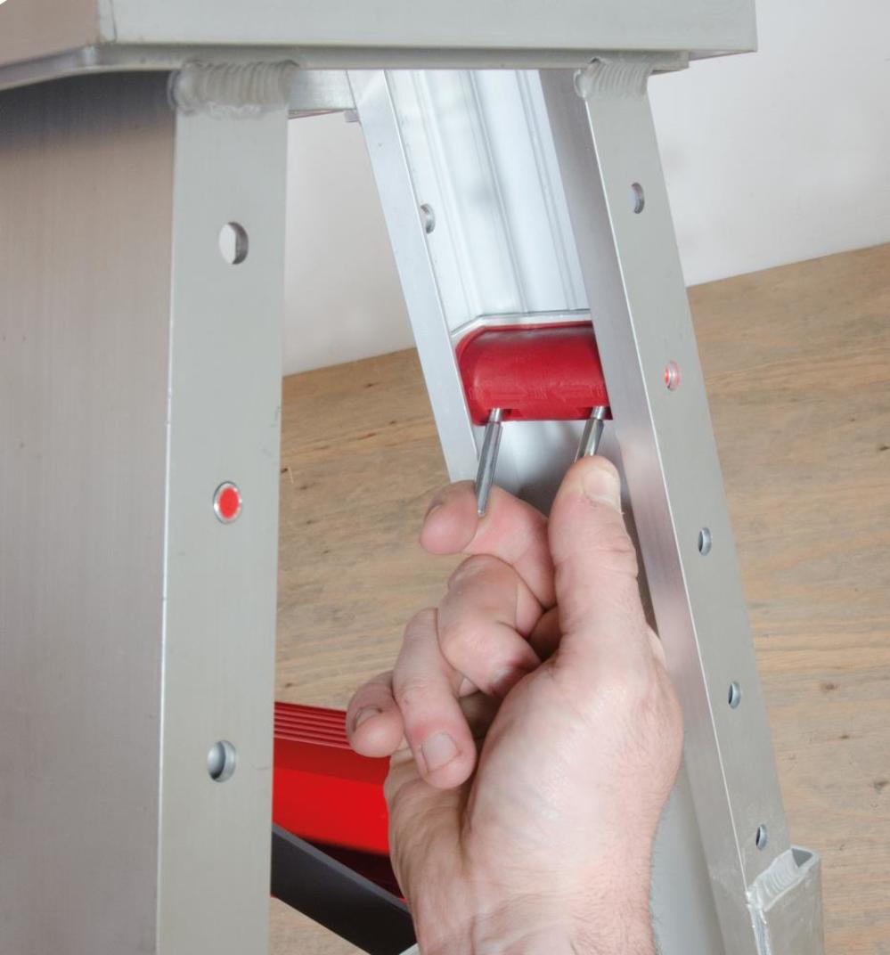 Metaltech Build Man 18-30 in.Drywall Bench - Ascmtools