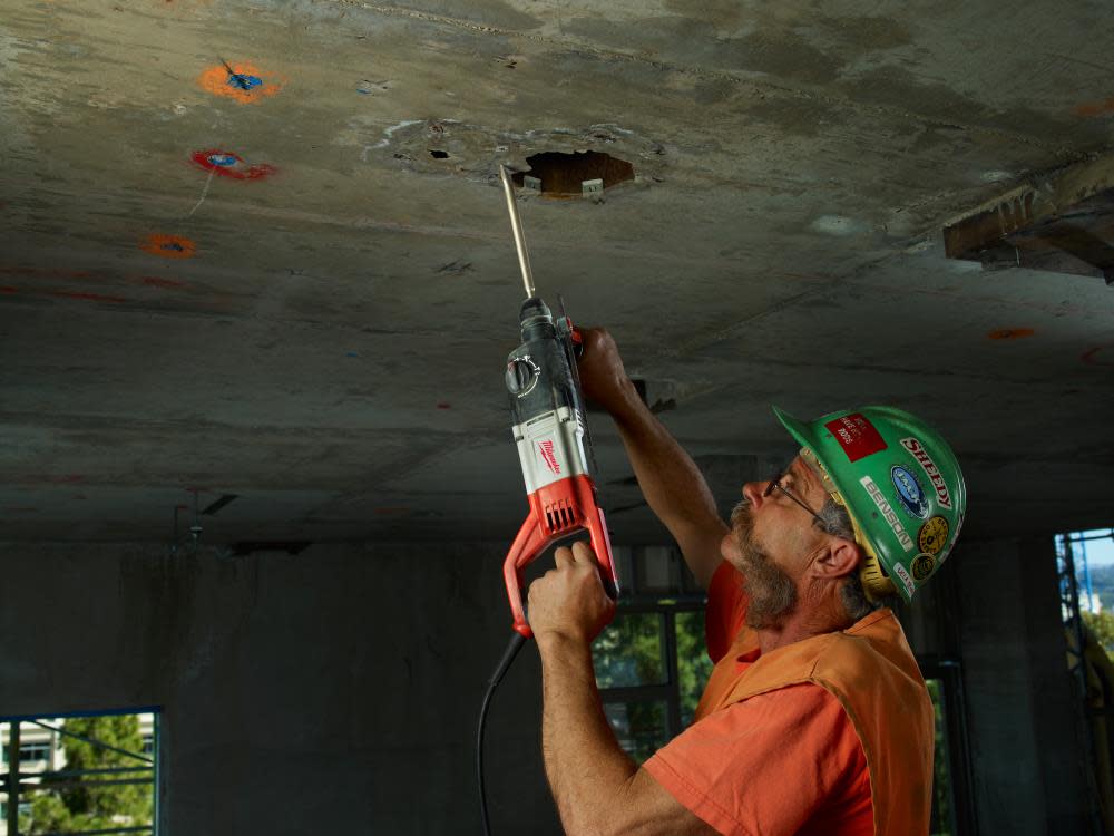 Milwaukee 1″ SDS Plus Rotary Hammer Kit Reconditioned - Ascmtools