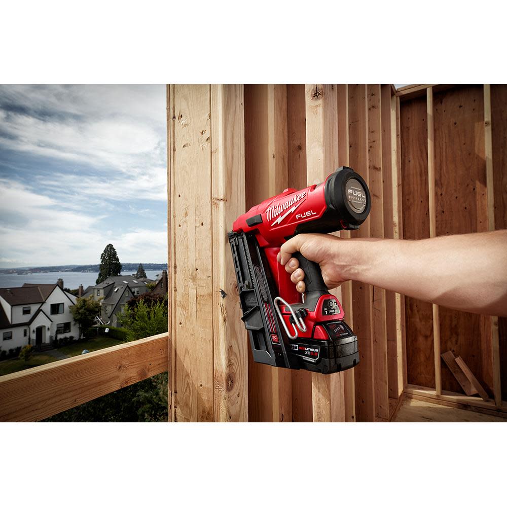 Milwaukee M18 FUEL 30 Degree Framing Nailer - Ascmtools