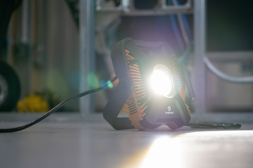 Southwire 10000 Lumen LED Work Light - Ascmtools