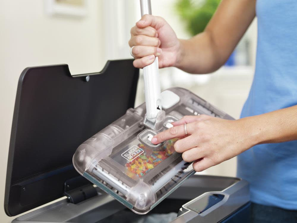 Black and Decker 30 Minute Runtime Lithium Powered Sweeper - Ascmtools