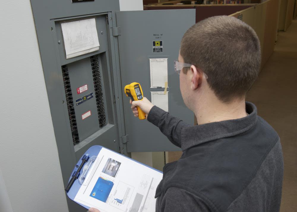 Fluke Digital Temperature Meter - Ascmtools